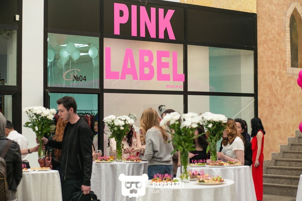 Открытие Showroom Pink Label