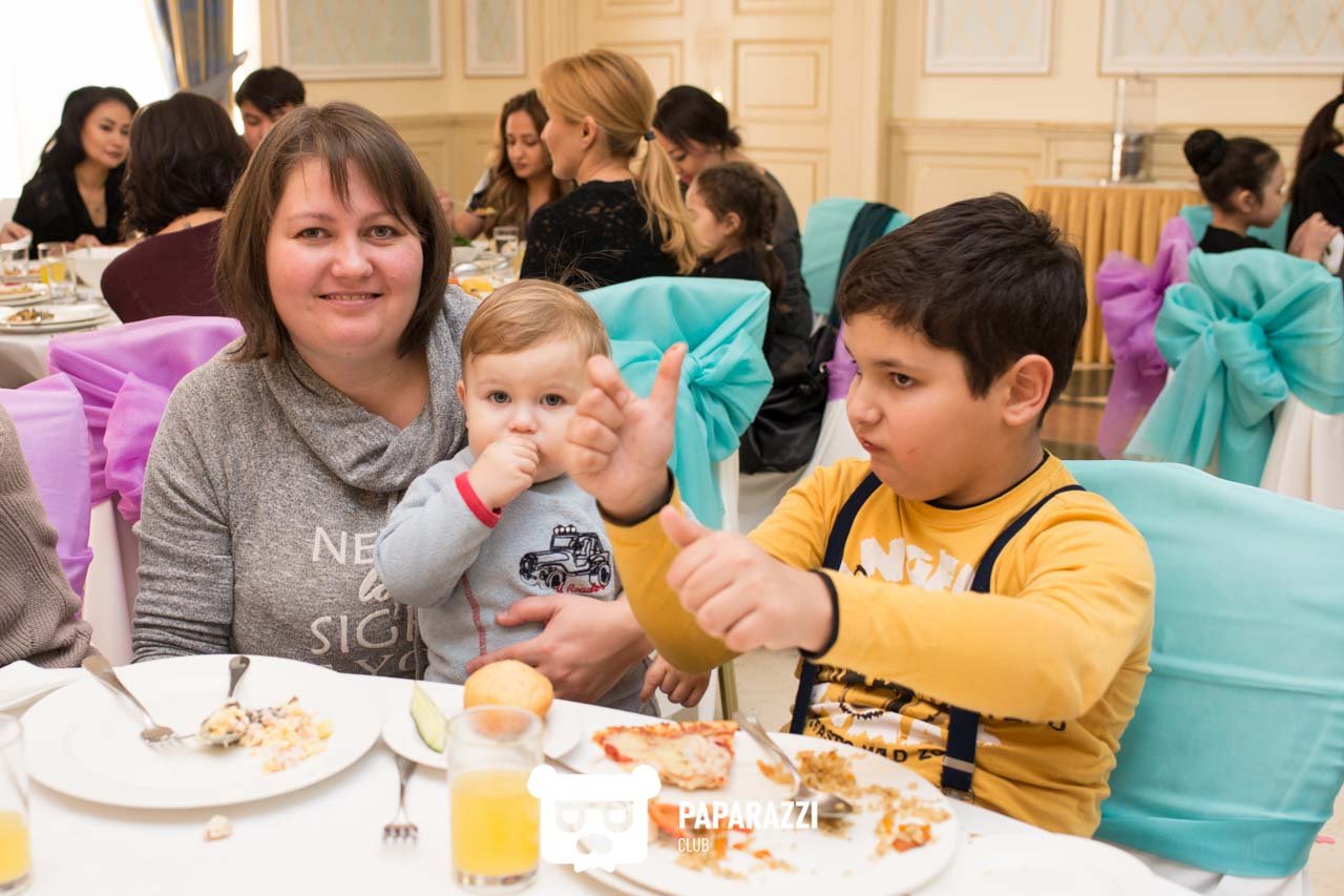 Благотворительный обед для детей-инвалидов от Клуба Добряков Астаны @Radisson